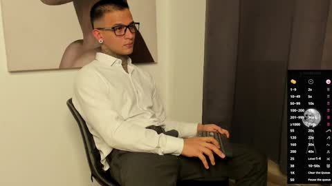 Ethan - Independent model online show from October 29, 8:53 pm