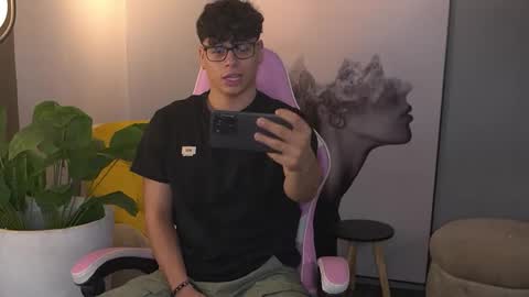 ethan_occonor online show from November 8, 1:47 pm