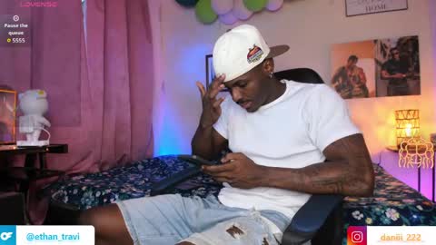 ethan travis online show from June 1, 10:55 pm