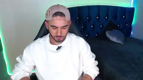 Ethan online show from February 17, 11:04 pm