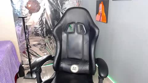 Ethan online show from May 6, 10:38 pm