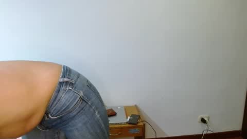 ethan and eve online show from October 23, 6:59 am