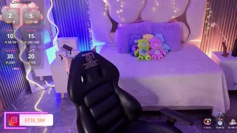 ette online show from February 10, 3:31 am