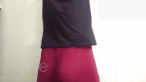 eunile online show from April 6, 5:47 pm