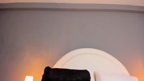 EVA  online show from March 9, 2:54 pm