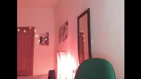 Eva online show from November 4, 8:54 pm