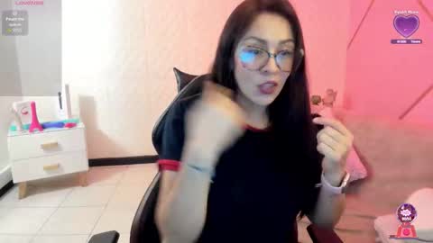 Eva  online show from March 18, 3:29 pm