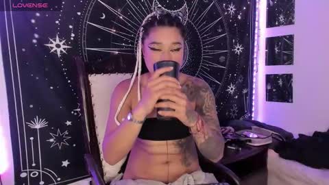 Eva  online show from September 27, 8:12 am