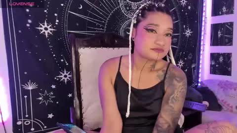 Eva  online show from September 24, 6:53 am