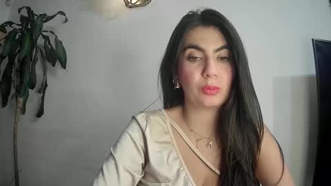 evacollins12 online show from March 11, 4:30 am
