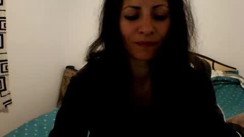 hornycrissyyourlove online show from May 24, 2:19 am
