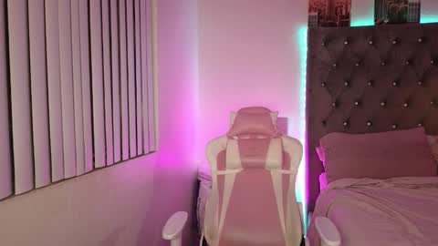 Eva online show from November 21, 6:33 am