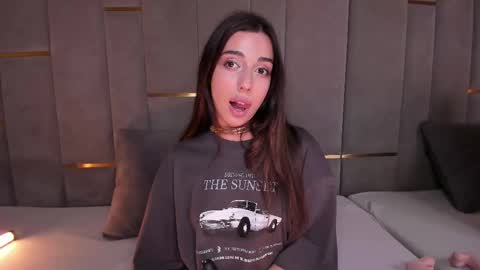 EVA online show from March 8, 3:56 pm