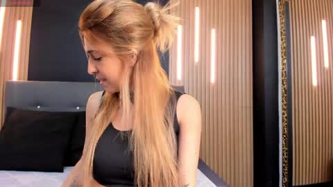 Eva online show from May 6, 2:12 pm
