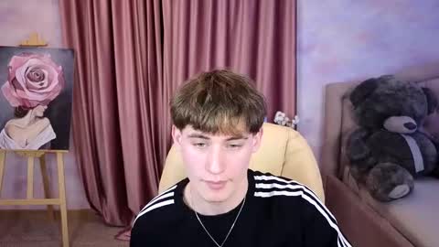 Evan online show from February 6, 11:07 pm