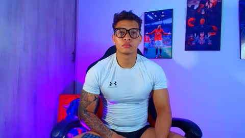 EVAN GREY online show from October 15, 5:54 am