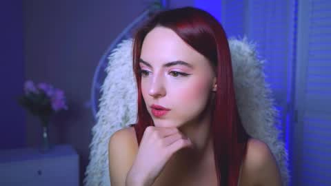 Eva  online show from October 29, 1:13 pm