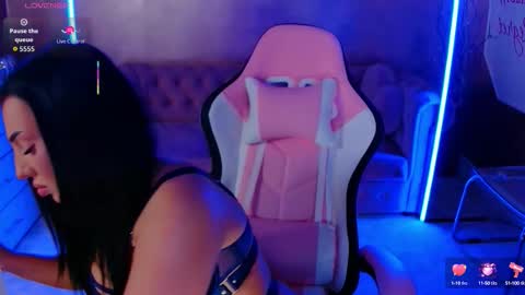 Eva online show from October 24, 5:03 pm