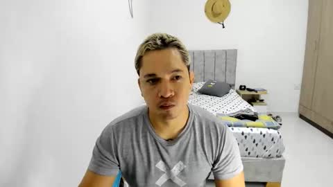 Evan online show from June 11, 11:41 am
