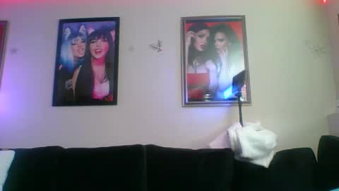 evanschris2048 online show from March 9, 4:55 pm