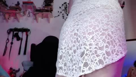 Eve Blue  friends. IG eve blue77 TW EveBlue 1 OF eveblue7 online show from May 26, 2:50 am