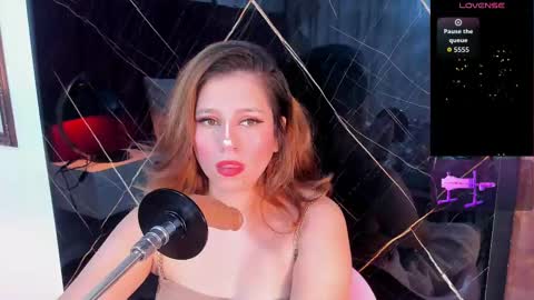 EVELIN online show from September 17, 12:30 pm