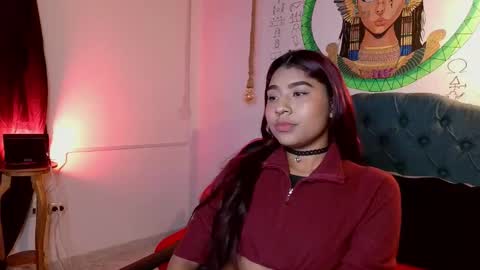 evelin_jones18 online show from March 21, 5:13 am