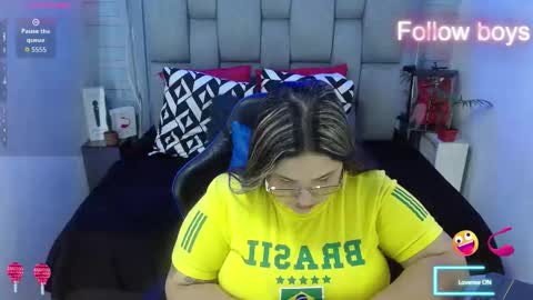 evelin zaens online show from November 9, 4:16 am