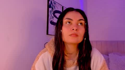 Snapshot of evelyn_candy chatting on October 25, 1:06 am EVE online show from October 25, 1:06 am