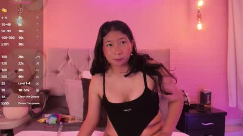 Snapshot of evelyn_flores1 chatting on October 27, 2:55 am   online show from October 27, 2:55 am