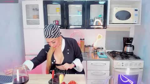 EvelynaGrey online show from March 15, 4:28 am