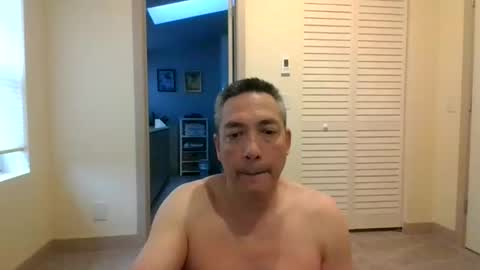 SeoulMate online show from March 12, 4:33 pm