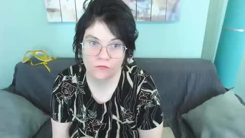 Everly online show from March 7, 5:18 am