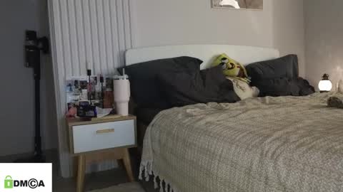 evi_woow online show from February 25, 9:07 pm