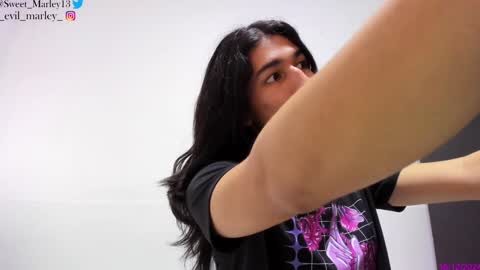 Marley independent model online show from December 16, 1:11 pm