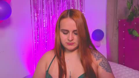 Snapshot of evy_orange1 chatting on September 21, 1:53 am EVY online show from September 21, 1:53 am