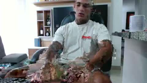 camilo online show from April 15, 9:15 pm