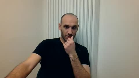 Extro online show from April 3, 9:22 pm