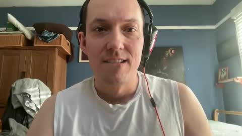 Snapshot of extrafirmtofu chatting on December 3, 9:28 pm Tommy Rose online show from December 3, 9:28 pm