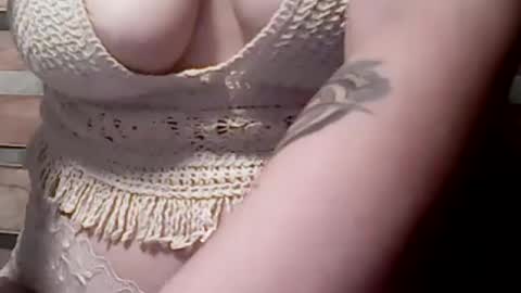 extremelydmilkyboobs online show from August 7, 12:47 pm