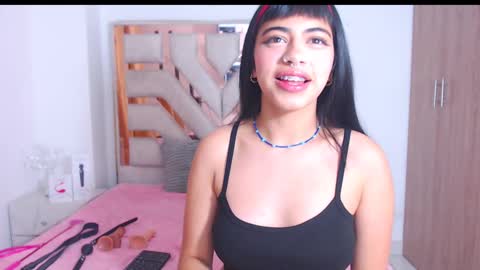 eylin_sofia online show from February 28, 8:53 am