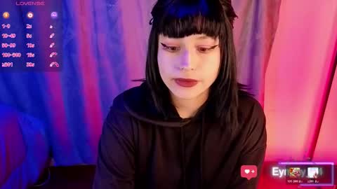 eymmy_24 online show from January 17, 4:00 am