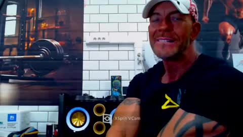 fabxxxl online show from February 15, 4:01 pm