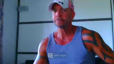 fabxxxl online show from August 4, 10:00 am