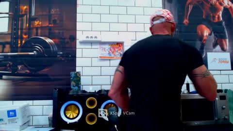 fabxxxl online show from February 20, 12:57 pm