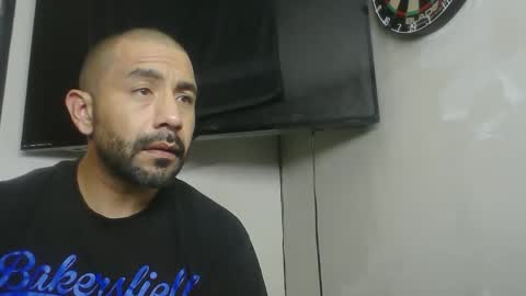 Mark online show from November 27, 8:33 am