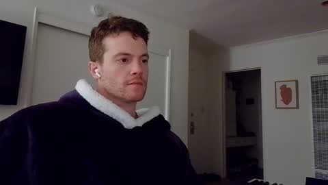 Snapshot of fairybae5 chatting on March 9, 7:56 am Travis online show from March 9, 7:56 am