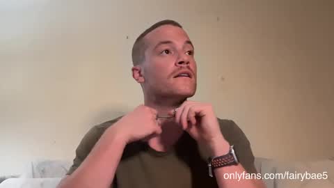 Snapshot of fairybae5 chatting on September 25, 5:14 am Travis online show from September 25, 5:14 am