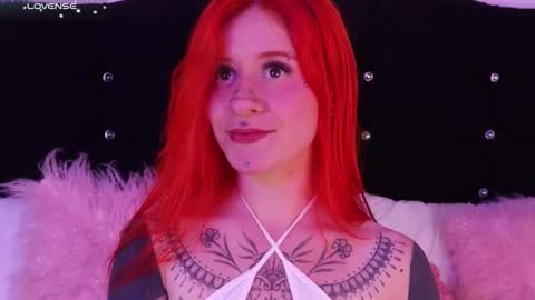 Snapshot of fairyflexxx chatting on February 6, 12:54 am Fairy online show from February 6, 12:54 am