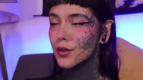 Snapshot of fairyflexxx chatting on October 10, 1:22 am Fairy online show from October 10, 1:22 am